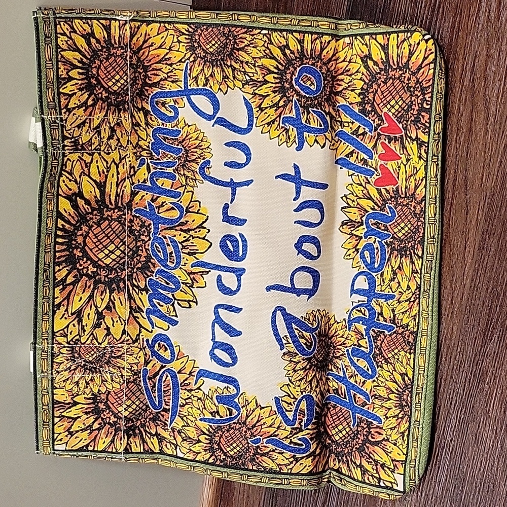 BRIGHTON LOVE/SOMETHING WONDERFUL IS ABOUT TO HAPPEN TOTE NIB